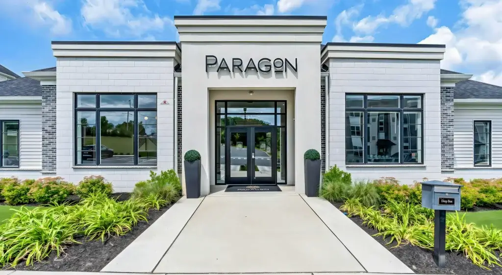 the paragon leasing